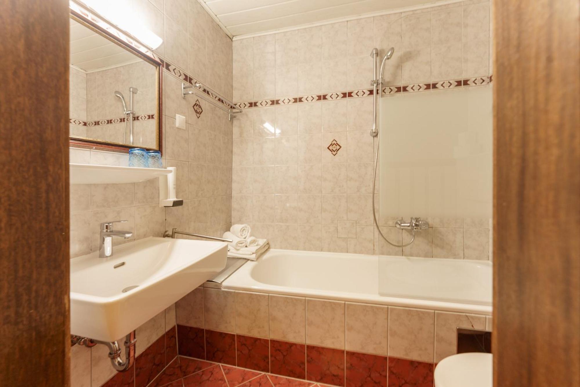 Kirchenwirt Schladming Hotel Ngoại thất bức ảnh