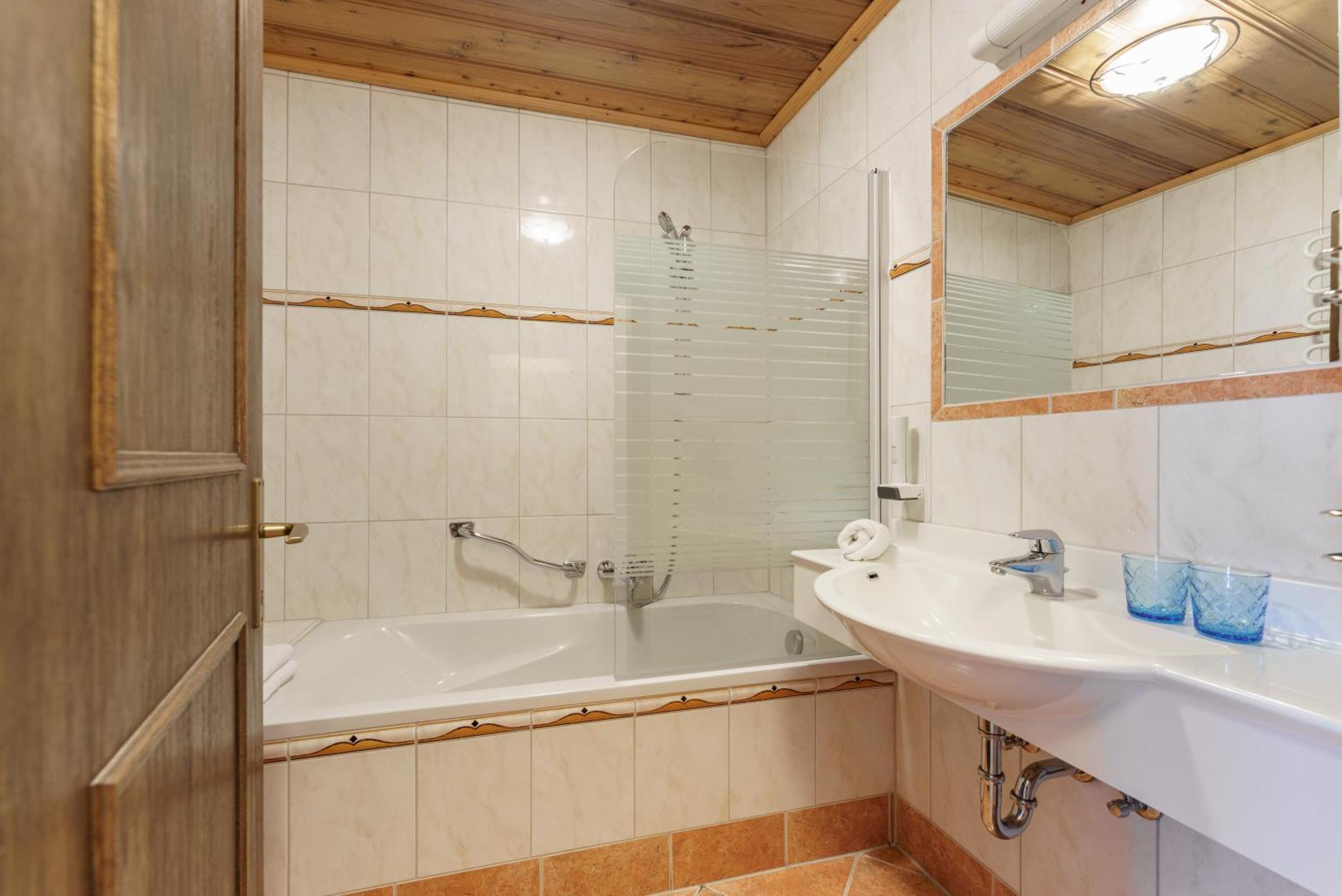 Kirchenwirt Schladming Hotel Ngoại thất bức ảnh